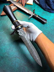 Nightblade Damascus Steel Collector's Dagger
