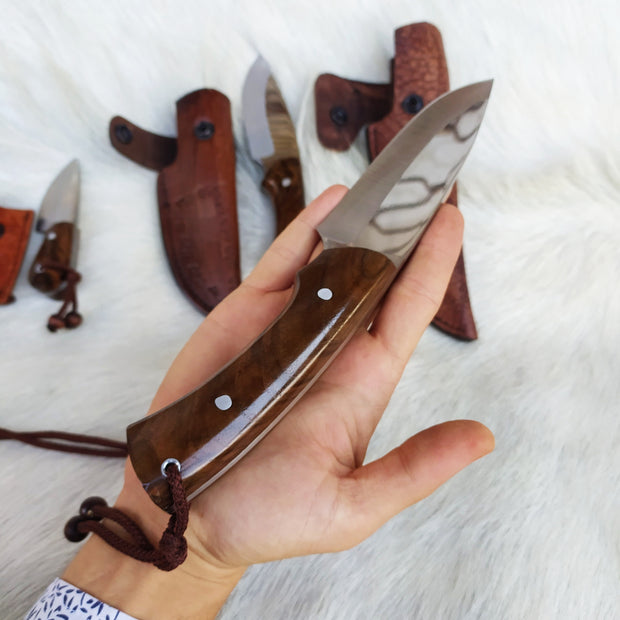 Handmade Bushcraft Knife with Walnut Handle